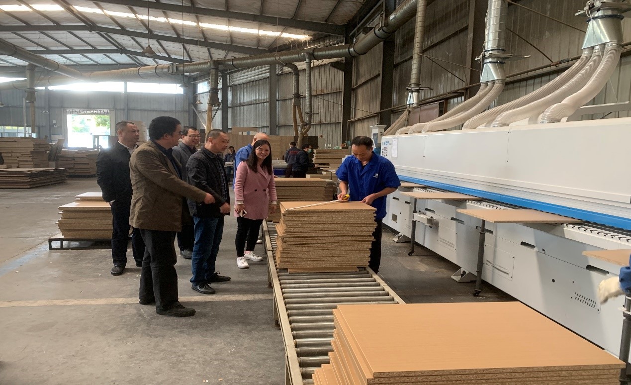 1604303744810006271.jpg 櫥柜1.jpg